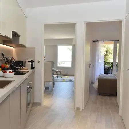 Au Port - Brand New Flat W 1 Bedroom, Balcony, Parking, Ac Antibes Exterior foto