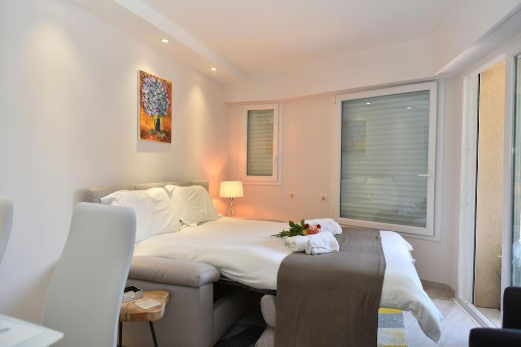 Appartamento Au Port - Brand New Flat W 1 Bedroom, Balcony, Parking, Ac Antibes