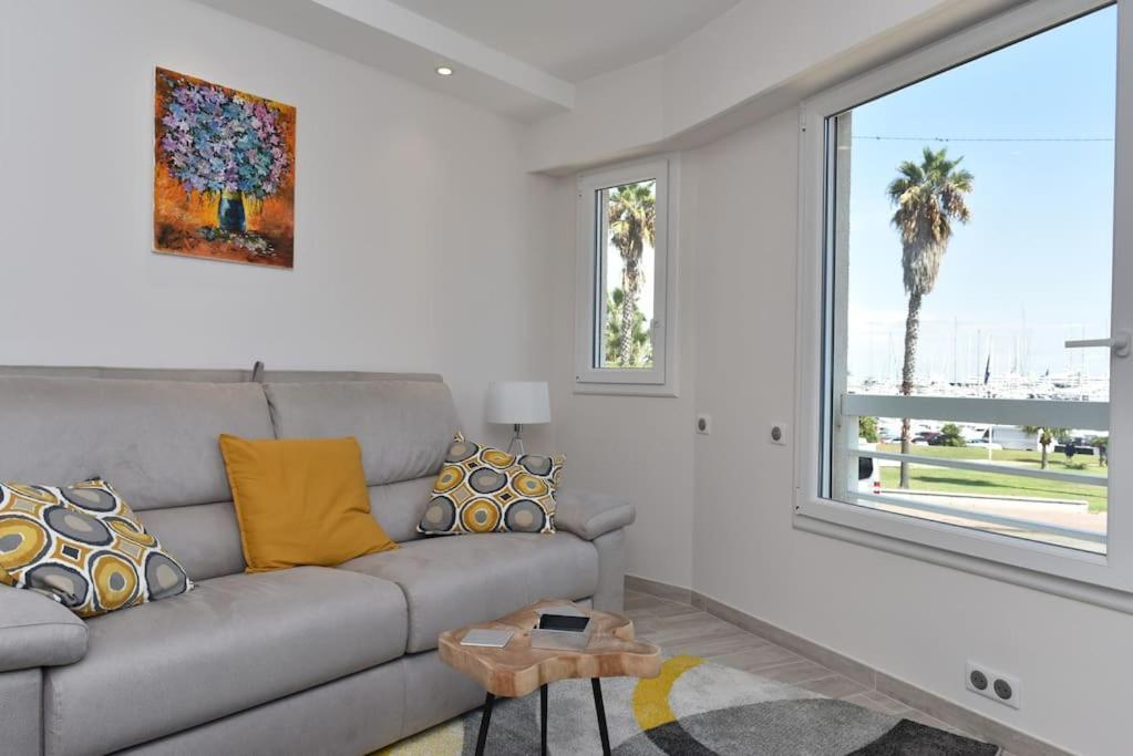 Appartement Au Port - Brand New Flat W 1 Bedroom, Balcony, Parking, Ac *